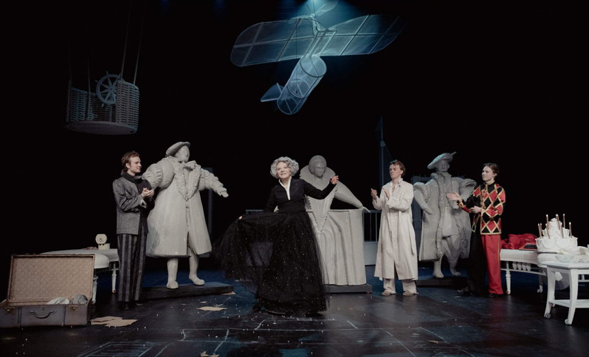 Королева - мать