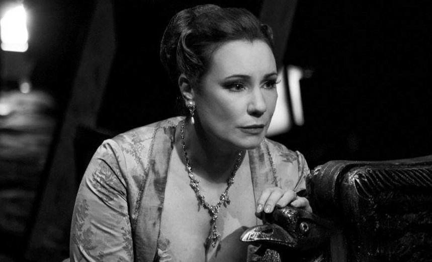 Любовь у трона