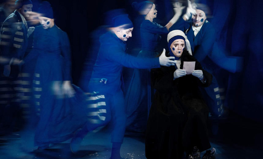 С художника спросится